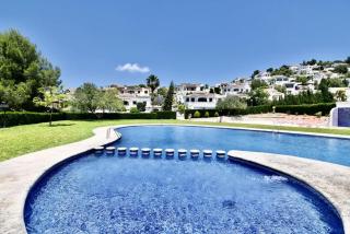 Stunning mountain views! Private Villa with fabulous communal pool! - 9