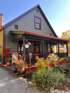 1 bedroom Modern Victorian in heart of downtown - Nevada City - 9