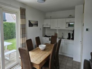 Modern Beach Retreat Sauna - 8