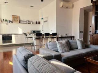 Amazing 2BR with Fantastic View in Porta Venezia - Milan - 0