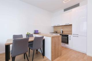 Sky Park Tower 3, free parking and beautiful views - 3