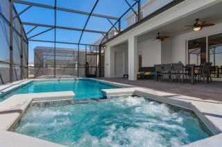 Epic 8BR Villa Free Arcade Theater Pool Spa! - Davenport - 9