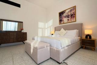 Spacious Serenity 5BR Luxury Living in Al Danah - Abu Dhabi - 9