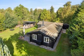 Charming Log Cabin Near The Sea - 7