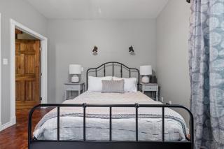 Winnie's Place - Rocky Hill - 1