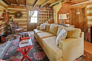 AB Butlers Dog Trot - Cumberland River Suite - Fredericksburg - 6