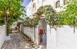 Awesome Apartment In El Campello - El Campello - 2