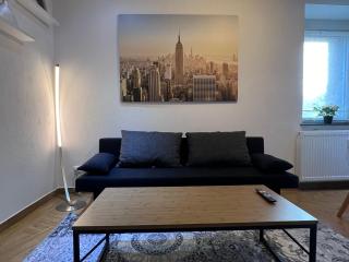 VIPstay 57m2 Apartment Zentral, im Erdgeschoß, S-Bahn, Messe Technikmuseum Sinsheim, Therme, PreZero Arena - - 5