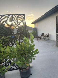 Casa Blanca Studio with Washer Dryer - Lehigh Acres - 8