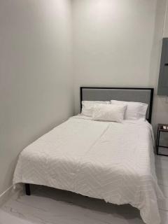 Casa Blanca Studio with Washer Dryer - Lehigh Acres - 3