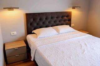 Super Cute Home With Sea & Montain View, Pool, Sauna, HotTube, Steaming, Gym, Garden and More - Budva - 9