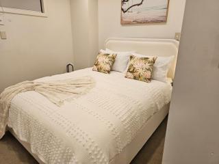 Urban Haven - Spa, Pool and Patio - Auckland - 9