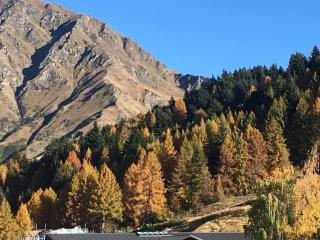 Sunrise Penthouse Apartment - 8