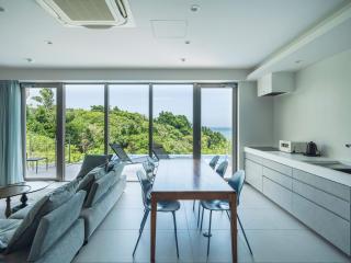 Blue Rela Luxe Resort Okinawa - Onna - 4