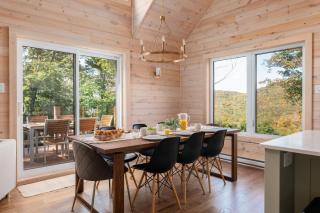 Le Montagnia escape to Tremblant with hot tub - 7