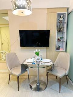 Casa Alivia at Azure UrbanResort - Manila - 2