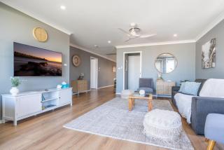 Spectacular Ocean View Home in Bombo - Kiama Downs - 3
