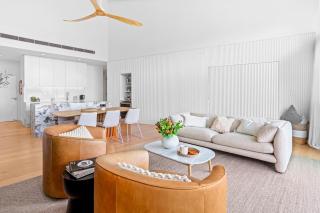 Luxurious Ocean View Penthouse - 9