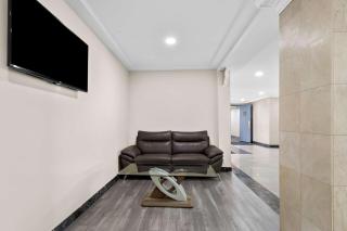 SureStay Plus by Best Western Windsor - 6