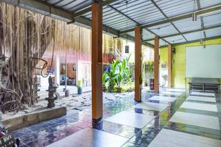 OYO Life 91205 Rindang Guesthouse Syariah - Karawang - 8