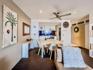 Circle on Cavill Escape - Gold Coast - 6