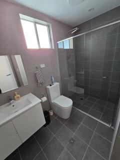 Luxury 5 Bedrooms 3 full Bathrooms home in centre of Rouse Hill - Riverstone - 3