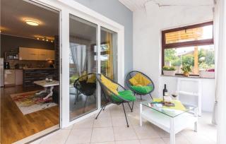 2 Bedroom Awesome Apartment In Krasica - Krasica - 5
