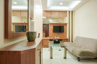 Homey and Compact 2BR Mediterania Marina Ancol Apartment By Travelio - 4