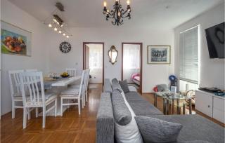 Nice Apartment In Malinska With Wifi - 7