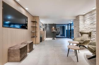 Apart Seldon - 8