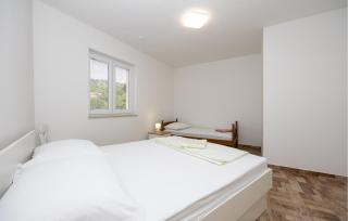 1 Bedroom Nice Apartment In Imotski - 1