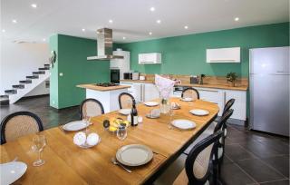 Nice Home In Suze-La-Rousse With Wifi - Suze-la-Rousse - 7