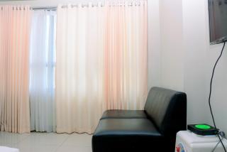 Fully Furnished with Comfortable Design Studio Springlake Summarecon Apartment By Travelio - Bekasi - 5