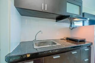 Pool View Studio Apartment @ Springlake Summarecon Bekasi By Travelio - 4