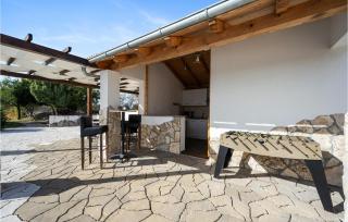Stunning Home In Drinovci With Sauna - Drinovci - 3