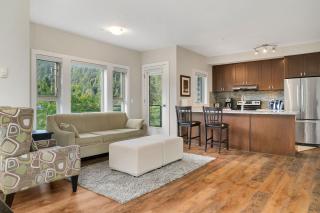 Exquisite 2BR Escape Mountain Beauty Awaits - 4