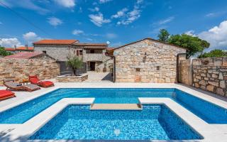 Villa Casa di Roccia for 8 people in Central Istria - pet friendly with heated pool & jacuzzi - Marčana - 0