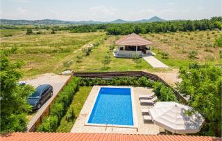 Two-Bedroom Holiday Home In Lisane Tinjske - 8