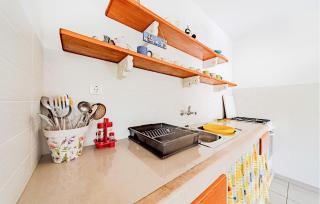 Nice Home In Zrnovo With House Sea View - 5