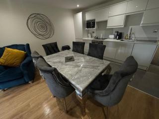 Modern 2bed Flat - Ideal for Wind Turbine - Cleethorpes - 8