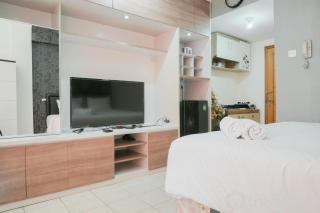Simply Modern Studio Apartment at Centro City Residence By Travelio - 9