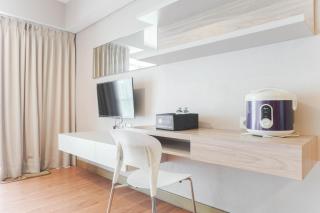 Comfortable and Nice Studio Room Apartement at H Residence By Travelio - Jakarta - 2
