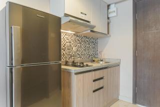 Comfortable and Nice Studio Room Apartement at H Residence By Travelio - Jakarta - 1