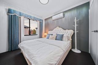 Equitice Winter Moonlight Villa - 1