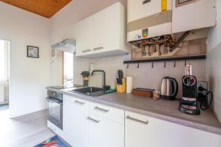 Chic Apartment in Leoben - Balcony & Easy City Access - Leoben - 5