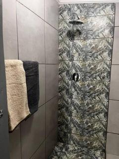 Beautiful studio apartment in Hazel Park - 2