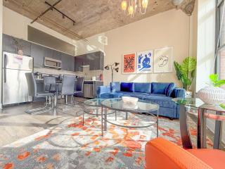 McCormick Place Amazing 2BR Suite with City View and Optional Parking for up to 8 guests Near Soldier Field and Lakefront Trail - 9