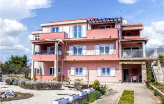 Awesome Apartment In Grebastica - Grebaštica - 8