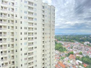 Minimalist and Spacious 1BR Apartment at Parahyangan Residence By Travelio - 4