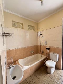 Loven Sanur Guest House - Sanur - 8